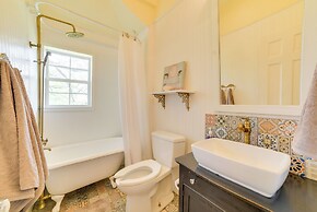 Cozy Thomasville Cottage - Walk to Downtown!