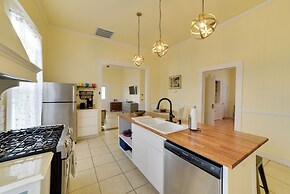 Cozy Thomasville Cottage - Walk to Downtown!