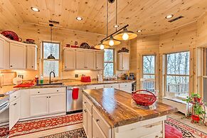 Mineral Bluff Cabin Near Lake Blue Ridge!