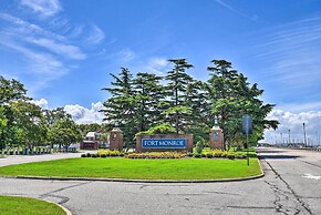 Charming Hampton Home w/ Yard: 2 Mi to Beach!