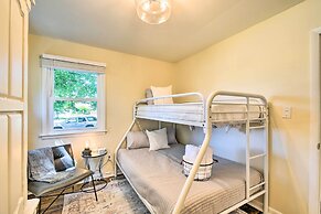 Charming Hampton Home w/ Yard: 2 Mi to Beach!