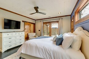 Spacious Blue Ridge Cabin w/ Hot Tub & Fire Pit!