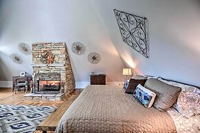 Lake Allatoona Area Studio w/ Pool and Views!