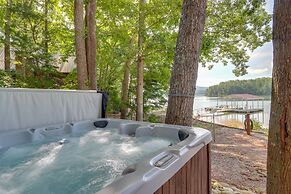 Mountain View Cabin on Lake Blue Ridge: Hot Tub!