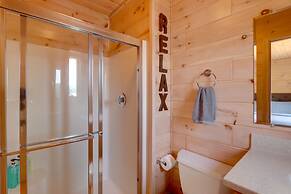 Mountain View Cabin on Lake Blue Ridge: Hot Tub!