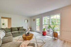 Lilburn Home w/ Deck, 20 Mi to Downtown Atlanta!