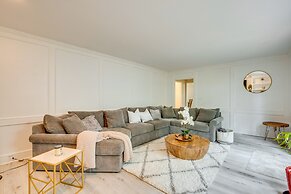 Lilburn Home w/ Deck, 20 Mi to Downtown Atlanta!