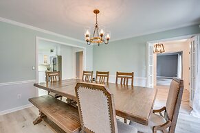 Lilburn Home w/ Deck, 20 Mi to Downtown Atlanta!