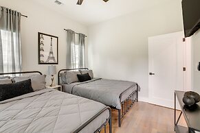 Modern Decatur Home ~ 7 Mi to Atlanta!