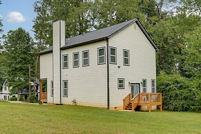 Modern Decatur Home ~ 7 Mi to Atlanta!