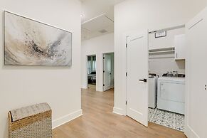 Modern Decatur Home ~ 7 Mi to Atlanta!