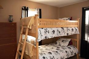 Lakefront Cottage w/ Private Hot Tub!