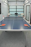 Lakefront Cottage w/ Private Hot Tub!