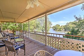 Lakefront Cottage w/ Private Hot Tub!