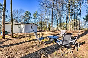 Private Yard + Fire Pit: Commerce Home!