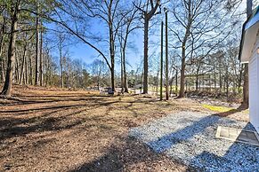 Private Yard + Fire Pit: Commerce Home!