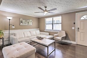 Douglasville Retreat w/ Deck, Dogs Welcome!