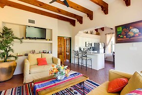 'El Diamante' Mtn-view Casita w/ Private Jacuzzi!