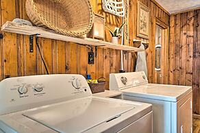 Wine Country Retreat w/ Fire Pit + Sunroom!