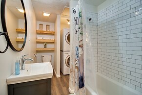 Bright Guyton Home w/ Private Yard & Hot Tub!