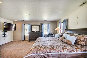 Centrally Located Hampton Home: 6 Mi to Downtown!