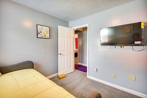 Centrally Located Hampton Home: 6 Mi to Downtown!