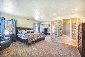 Centrally Located Hampton Home: 6 Mi to Downtown!