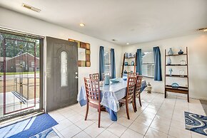 Centrally Located Hampton Home: 6 Mi to Downtown!