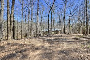Stunning Culloden Cabin With Deck & Creek View!