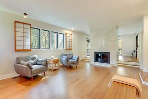 Mid-century Modern Luxe Retreat w/ Hot Tub & Decks