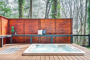 Mid-century Modern Luxe Retreat w/ Hot Tub & Decks
