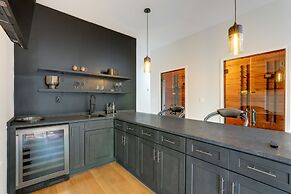 Mid-century Modern Luxe Retreat w/ Hot Tub & Decks