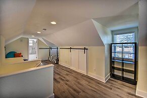 Portsmouth Waterfront Vacation Rental w/ Deck