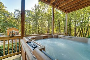 Family Getaway: Georgia Cabin w/ Outdoor Hot Tub