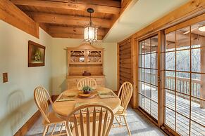 Family Getaway: Georgia Cabin w/ Outdoor Hot Tub