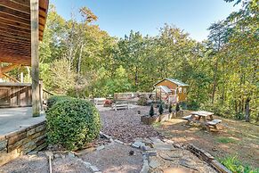 Family Getaway: Georgia Cabin w/ Outdoor Hot Tub