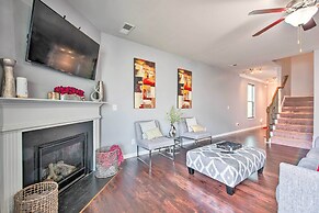 Suburban Atlanta Vacation Home ~ 3 Mi to Airport!