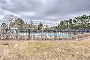 Suburban Atlanta Vacation Home ~ 3 Mi to Airport!