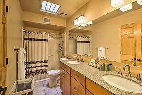 Pet-friendly Tucson Home w/ Heated Pool & Hot Tub