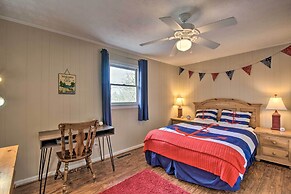 Lakefront Lavonia Cottage w/ 2-story Dock!