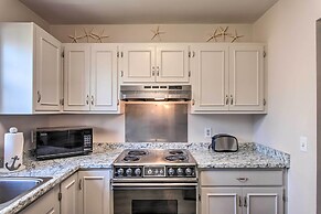 Chic St Simons Island Condo Rental: 2 Mi to Ocean!