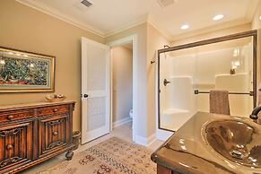 Hiawassee Getaway w/ Deck, Mountain & Lake Views!