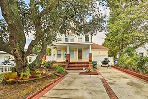Stately Norfolk Home w/ Fenced Yard: Walk to Beach