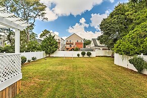 Stately Norfolk Home w/ Fenced Yard: Walk to Beach