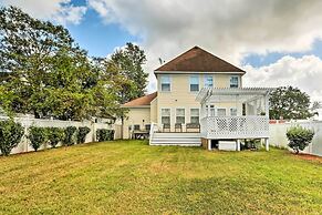 Stately Norfolk Home w/ Fenced Yard: Walk to Beach