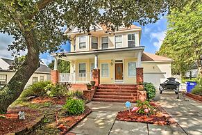 Stately Norfolk Home w/ Fenced Yard: Walk to Beach