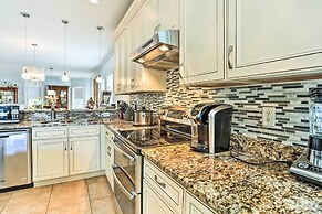 Stately Norfolk Home w/ Fenced Yard: Walk to Beach