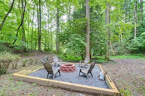 Wooded Blue Ridge Cabin: 2 Decks, Fire Pit!