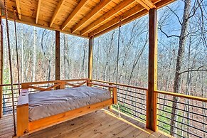 Luxury Cabin Vacation Rental in Mineral Bluff