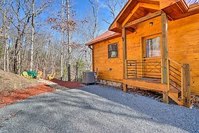 Luxury Cabin Vacation Rental in Mineral Bluff